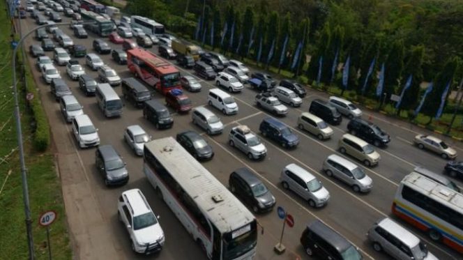 
					5 Tips Bebas Stres Pekerjaan di Momen Libur Nataru