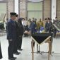 Bupati Kampar H Catur Suegng Susanto SH saat melantik dan mengambil sumpah.