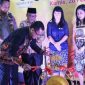Peresmian Sonaview Hotel ditandai dengan pemukulan gong oleh Staf Ahli H. Fauzi Efrizal, S.Sos, M.Si