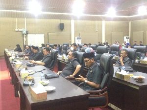 Suasana rapat sidang di DPRD Meranti