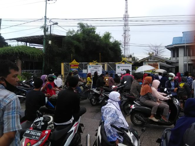 
					Kelurahan Jaya Mukti Salurkan Bantuan Non DTKS, Zembrizon: Semoga Dimanfaatkan Dengan Sebaik-baiknya