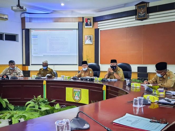 
					Zulkifli AS Pimpin Rapat Evaluasi dan Optimalisasi Penanganan Covid-19