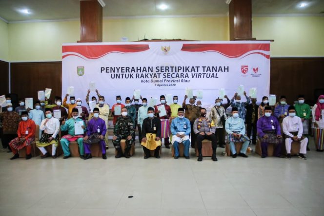 
					16.372 Sertifikat Tanah Diserahkan Kepada Masyarakat Secara Virtual