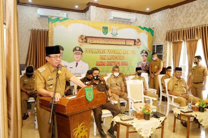 
					Bupati Indragiri Hilir (Inhil), Drs HM Wardan MP