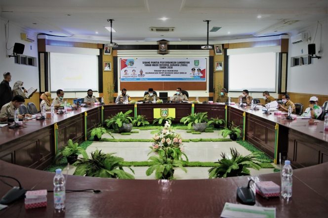 
					Walikota Dumai Hadiri Sidang Lanjutan Panitia Pertimbangan Landrefom TORA Tahun 2020