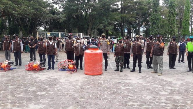 
					Walikota Dumai Pimpin Apel Penyerahan Bantuan Alat Pencegahan Covid-19 dan Persiapan Pilkada 2020