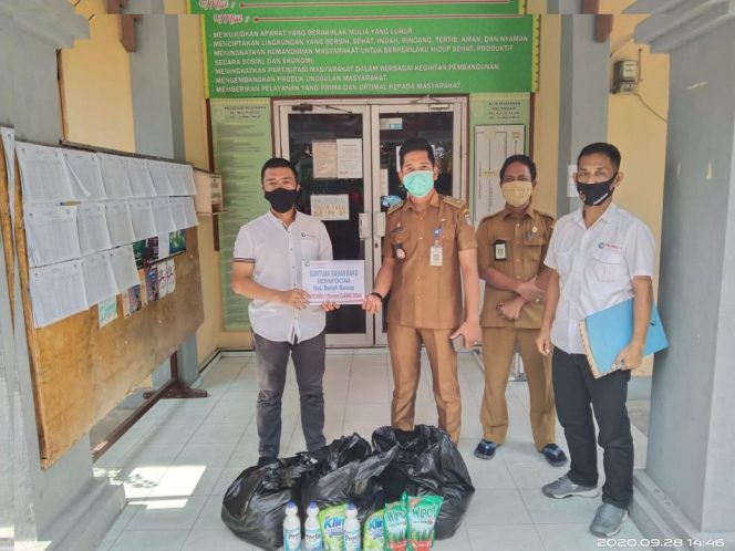 
					PT Pelindo1 (Persero) Cabang Dumai Kembali Bantu Bahan Disinfektan Untuk 4 Kelurahan