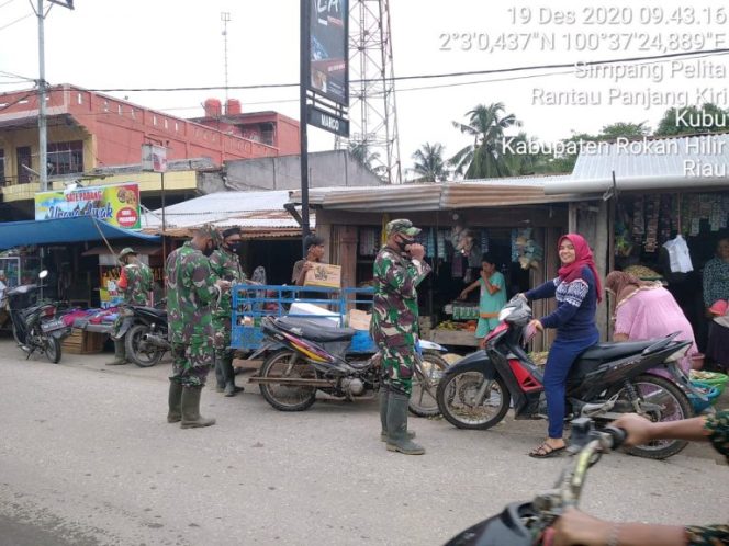 
					Kodim 0321/Rohil Melalui Koramil 04/ Kubu Patroli Masker Dan Bangsit Pilkada