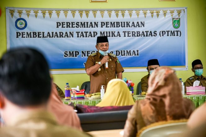 
					Resmikan Sekolah Tatap Muka Terbatas Jenjang SMP, Wakil Walikota Dumai: Sekolah Wajib Terapkan Prokes