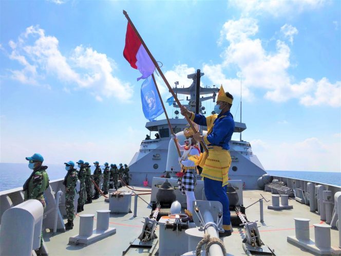 
					KRI Sultan Iskandar Muda Berikan Salam Perpisahan Dan Sambut Kapal Perang Negara Lain Di Lebanon