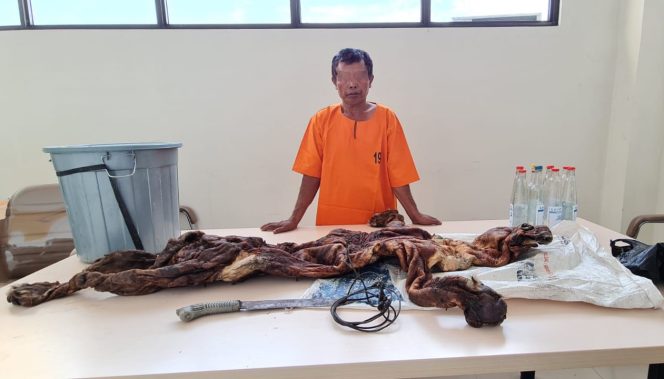 
					Tersangka BAT (58) dan barang bukti.