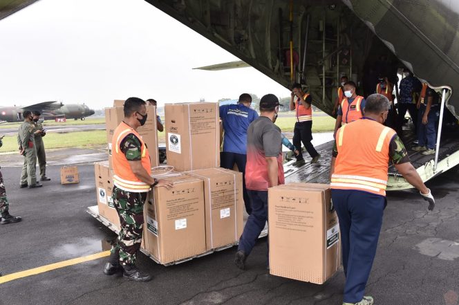 
					Panglima TNI Perintahkan TNI AU Kerahkan Hercules Kirim Alkes ke Wilayah Sumatera