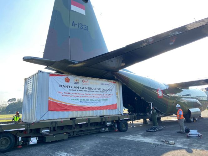 
					TNI Kirim Bantuan Oxygen Generator Untuk RSUD di Wamena
