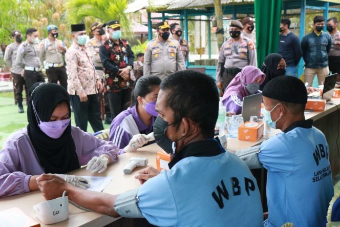 
					Pelaksanaan Vaksinasi di Lapas Selatpanjang