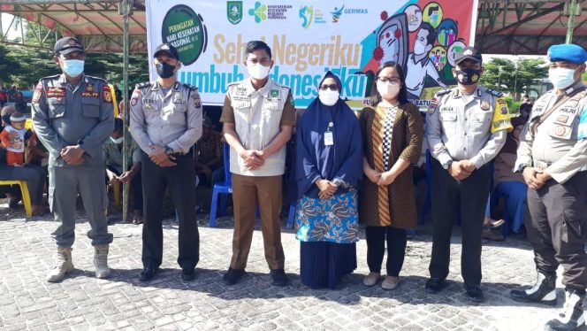 
					Lagi, Hari Ini Vaksinasi Massal di Lapangan Kantor Camat Rupat