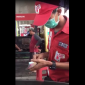 Viral Petugas SPBU Curang di Pom Bensin Bintaro. (Foto: Okezonecom/Medsos)