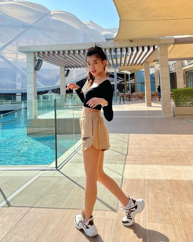 
					Foto Gabriella Ekaputri - Aksi Gabby dan Junior Robert Diduga Berciuman Heboh