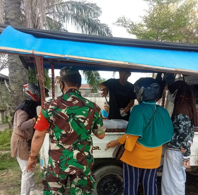 
					Kodim 0320/Dumai Melalui Babinsa Bagan Keladi Ajak Masyarakat untuk Segera Vaksin