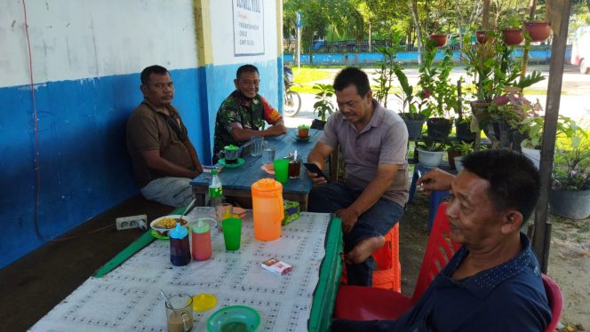 
					Babinsa Ratu Sima Sosialisasikan Keamanan di Wilayah Binaannya