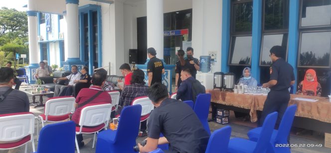
					Suasana Coffe Morning di Halaman KPPBC TMP B Dumai, Rabu (22/6) (foto: Iskandar Z)