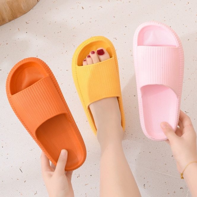 
					Sandal Viral TikTok, Ini List dan Harganya