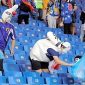 Aksi Suporter Jepang Viral di Medsos, Patut Ditiru!