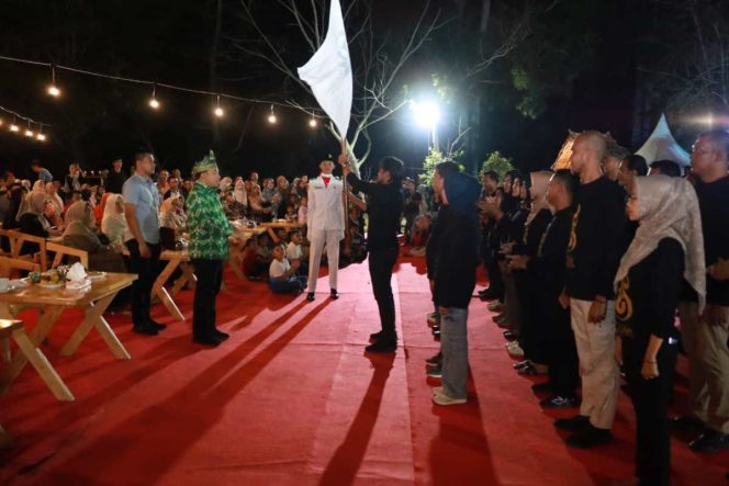 
					Di Tangan Zulkarnain Wabup Husni Harap DKS Bangkit dan Maju.