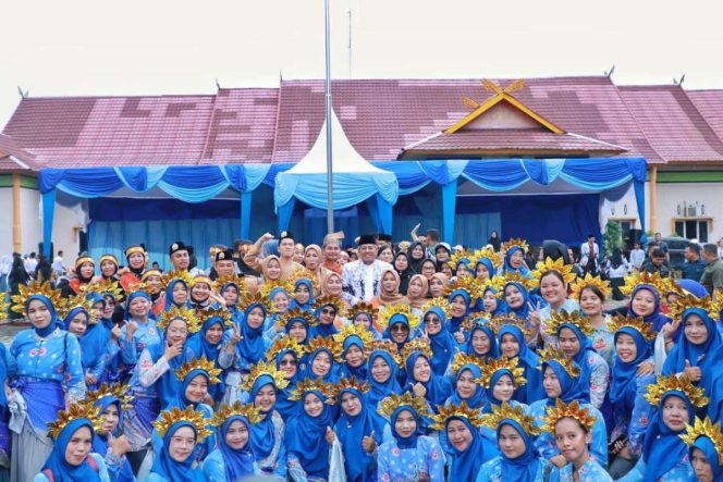 
					Jadi Pembina Upacara HUT PGRI di Tualang, Ini Harapan Bupati Alfedri