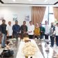 Terima Kunjungan Silaturahmi Pengurus PWI Riau, Kajati: Kita Siap Bersinergi dan Menjalin Kerjasama