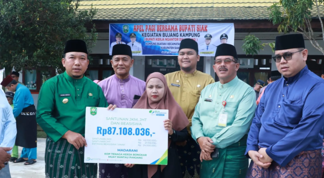
					Wakil Bupati Siak Husni Merza pimpin pelaksanaan Bujang Kampung ke 94