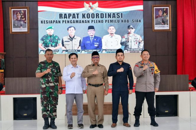 
					Rapat Koordinasi Ini Sebagai Bukti Kita Solid dan Kompak Sukseskan Rangkaian Pemilu 2024