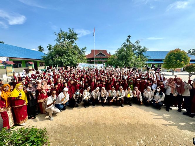 
					Peringati Hari Susu Sedunia, Apical Dumai Bagikan Susu untuk Tingkatkan Gizi Anak Sekolah