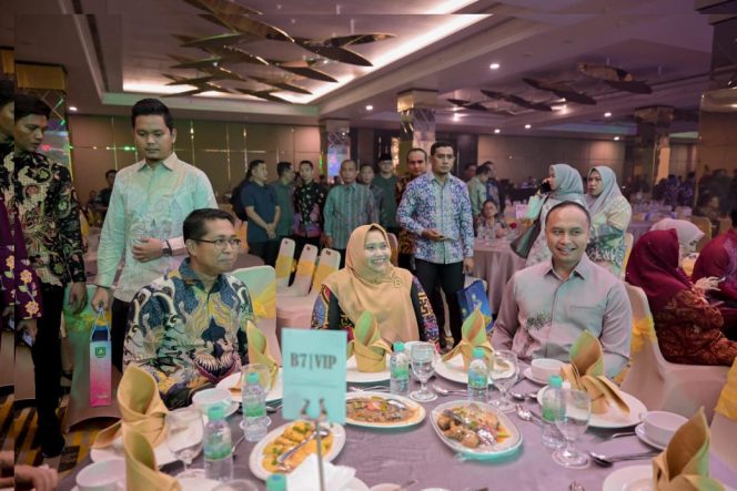 
					Hadiri Pisah Sambut Danrem 031/WB, Bupati Kasmarni Komit Perkuat Sinergi Pemkab Bengkalis dan TNI