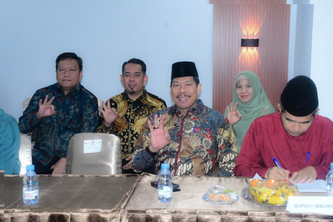 
					Pererat Sinergi “Tali Berpilin Tiga”, Bupati Bengkalis Hadiri Silaturahmi dan Halal Bihalal FKPMR