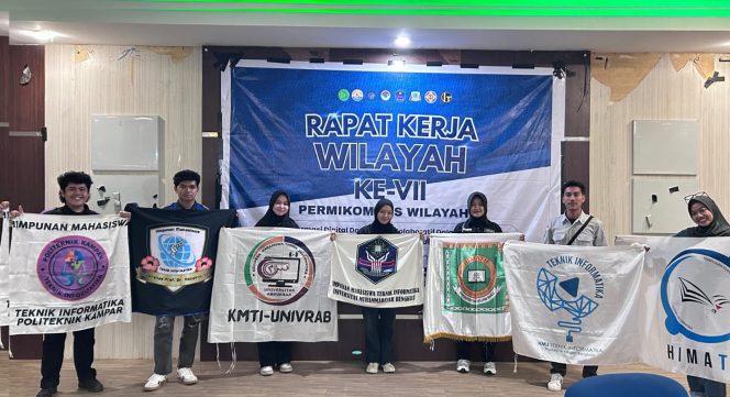 
					Himpunan Mahasiswa Teknik Informatika Polbeng Mengikuti Rakerwil Permikomnas