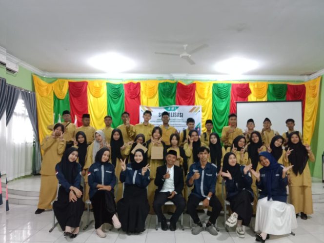 
					Dosen dan Mahasiswa IAIN Bengkalis Beri Edukasi Akuntansi Syariah di SMAN 3