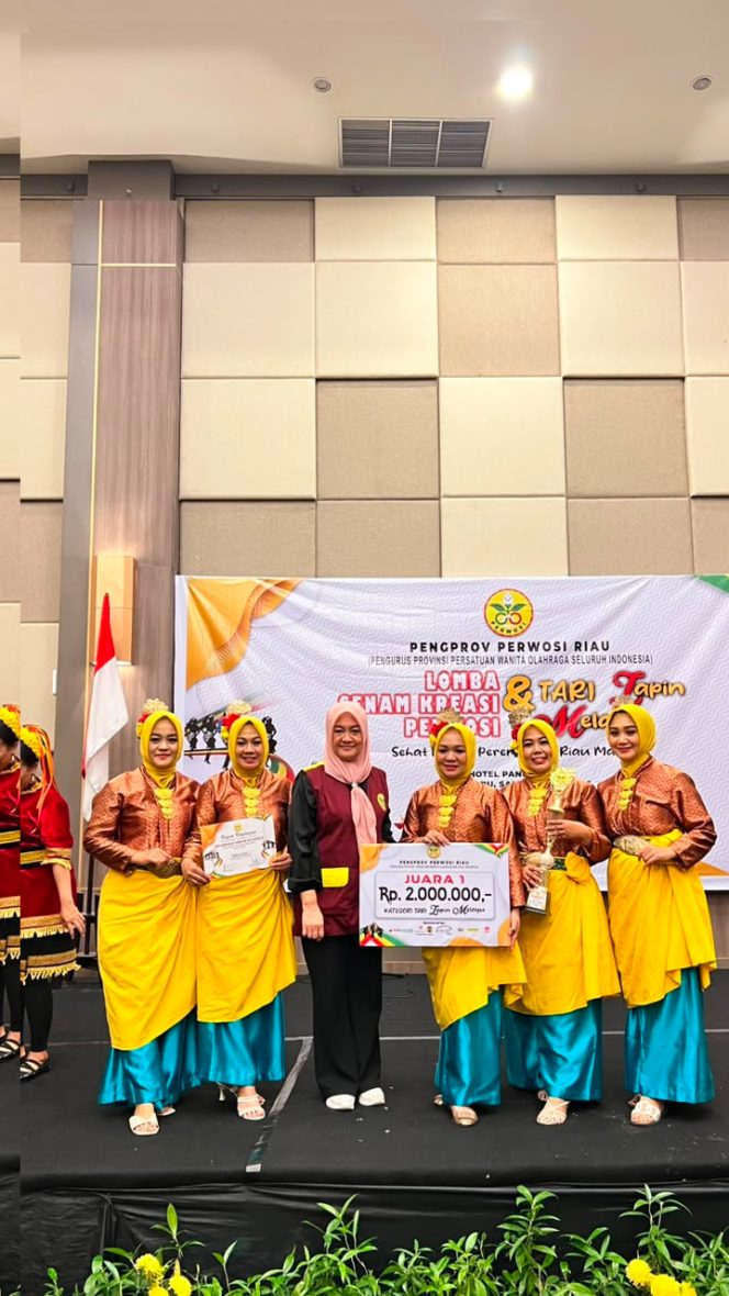 
					Tampil Memukau, Sri Junjungan Raih Juara Pertama Lomba Tari Zapin Melayu se-Riau