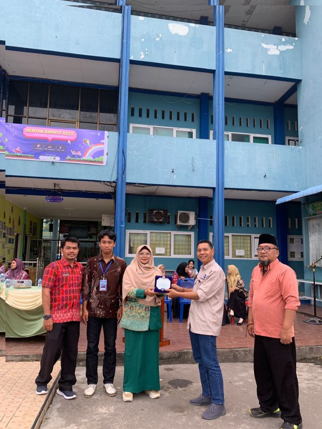 
					Kepala SMPN 1 Bengkalis Buka Projek MKWK Kelompok 16 Polbeng, Angkat Tema Pelestarian Permainan Rakyat Melayu